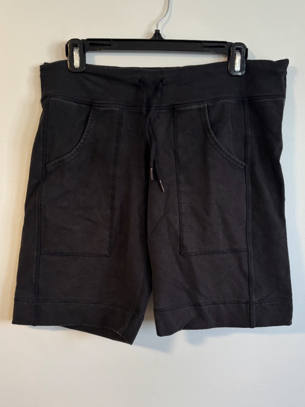 Lululemon Solid Black Drawstring Old School Lulu Biker Shorts 17-22
